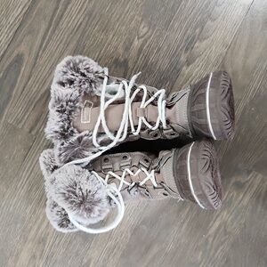 London Fog fur winter boots